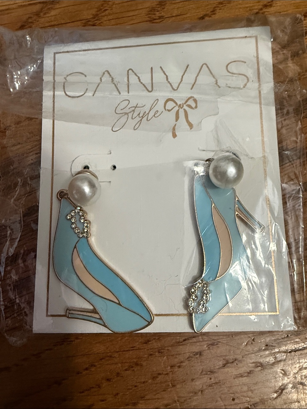 Bella Canvas Light Blue & Pearl High Heel Drop Earrings